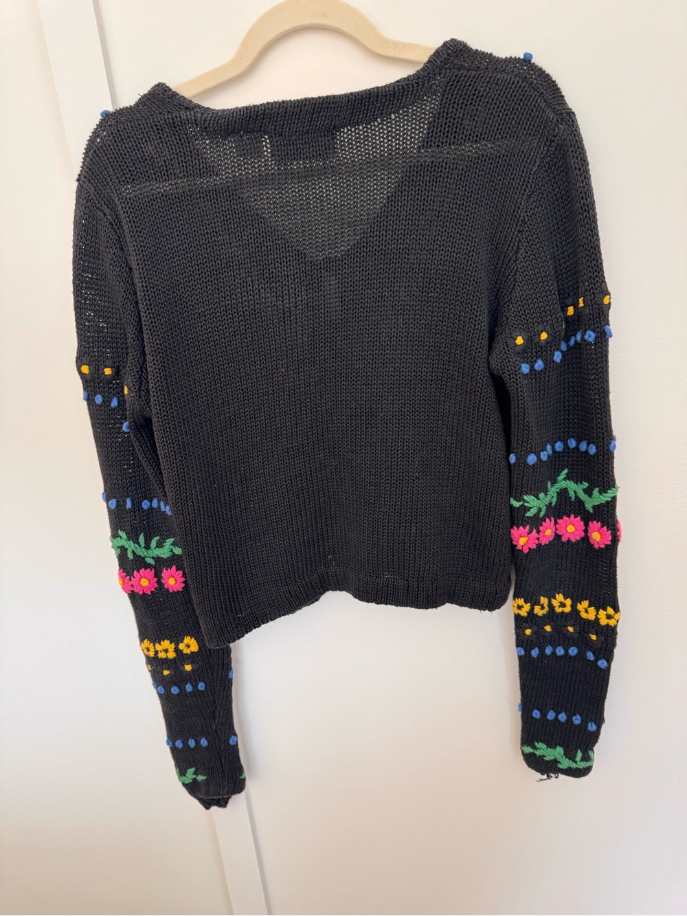 ‘My’ vintage cropped black floral embroidered cardigan - Picture 3 of 4